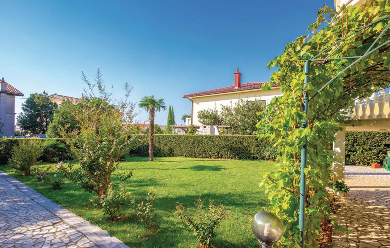 Apartments Antic Selce Exterior photo